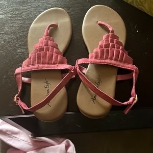 American eagle pink sandal.